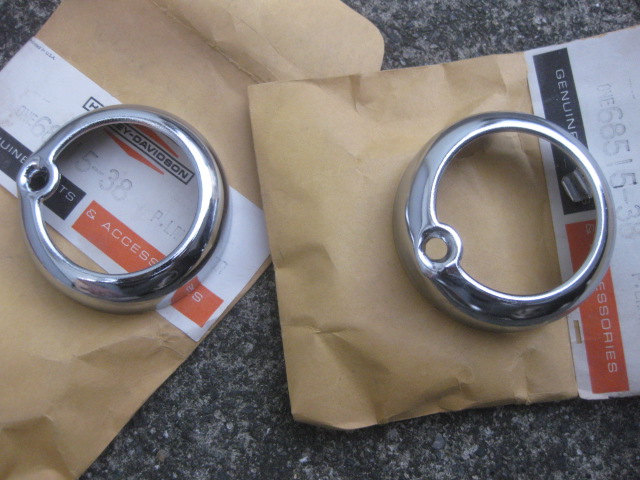 ウィンカーベゼルNOS