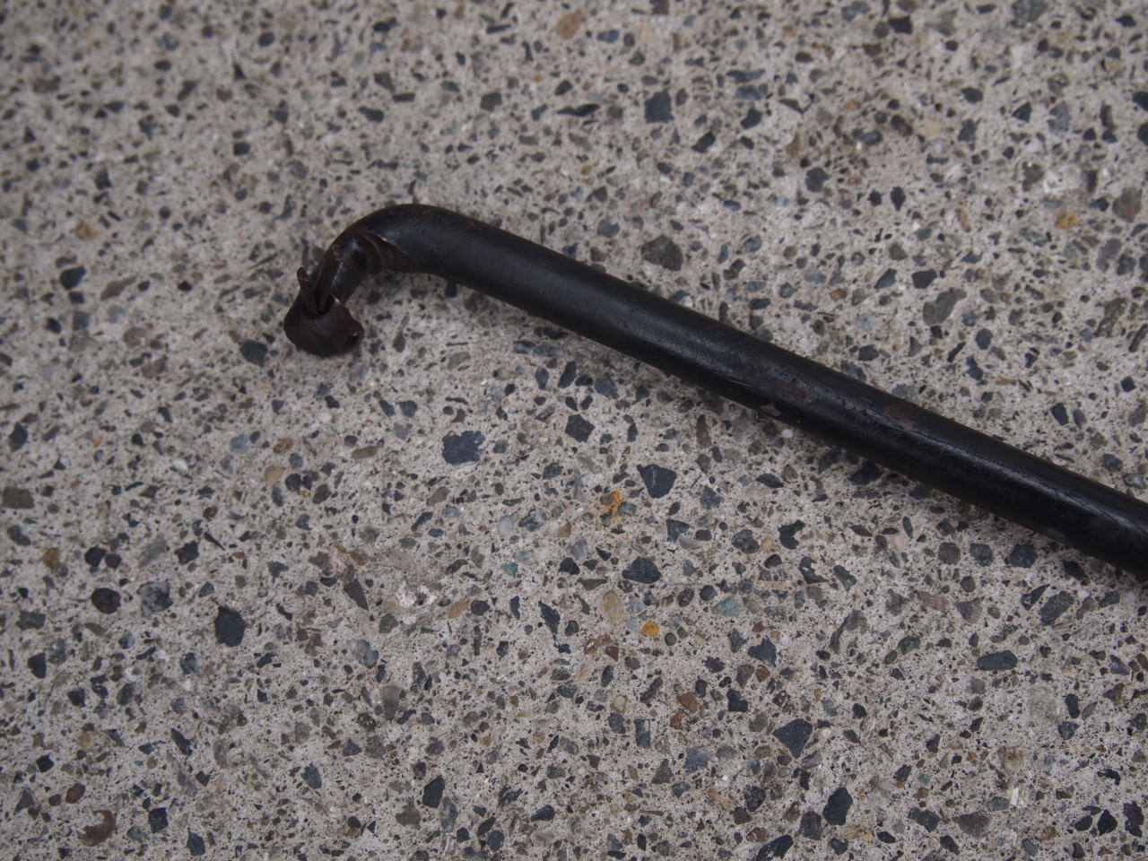 リアブレーキロッド