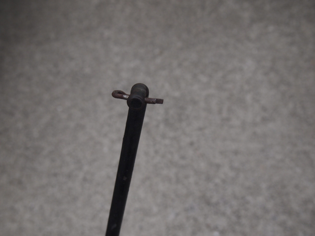 リアブレーキロッド