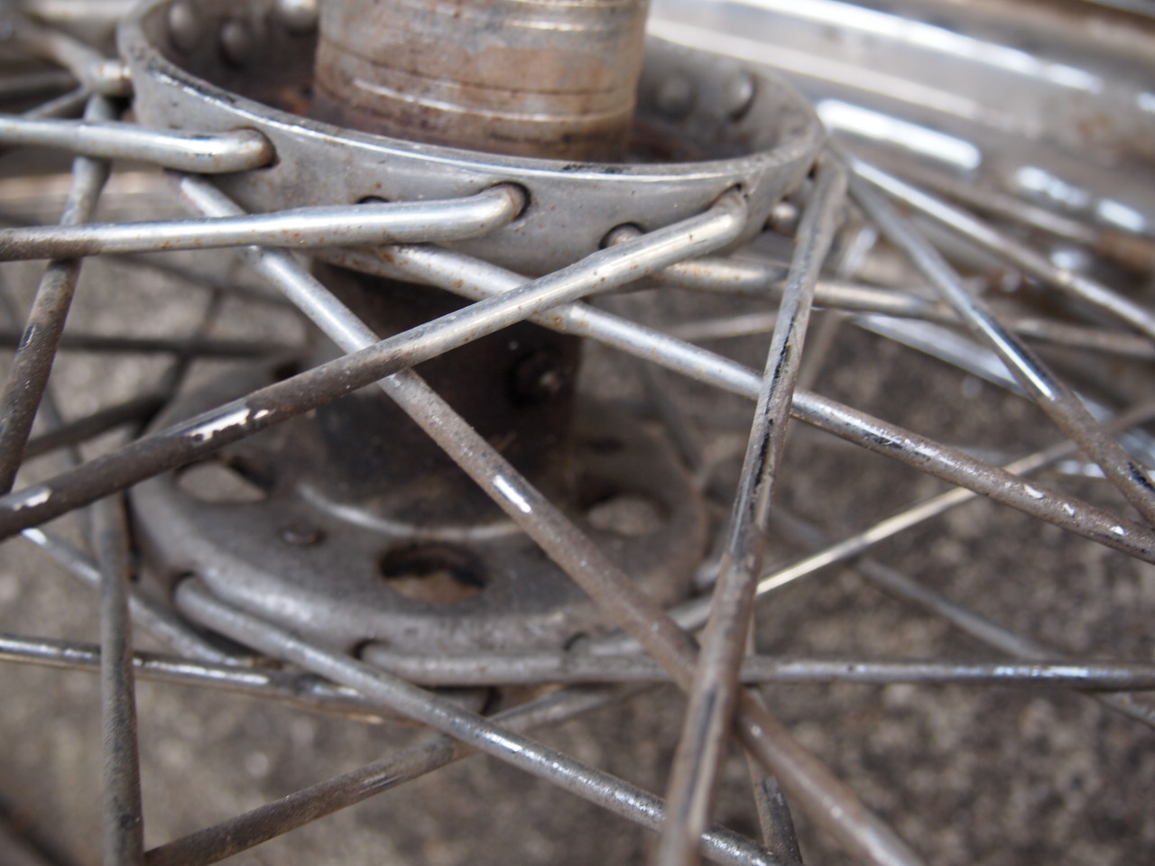 16インチ　ステップハブホイール