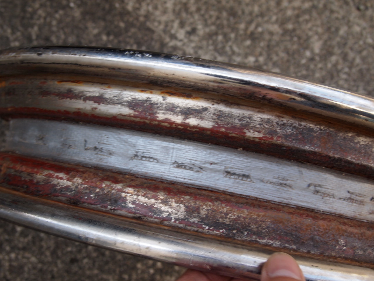 16インチ　ステップハブホイール