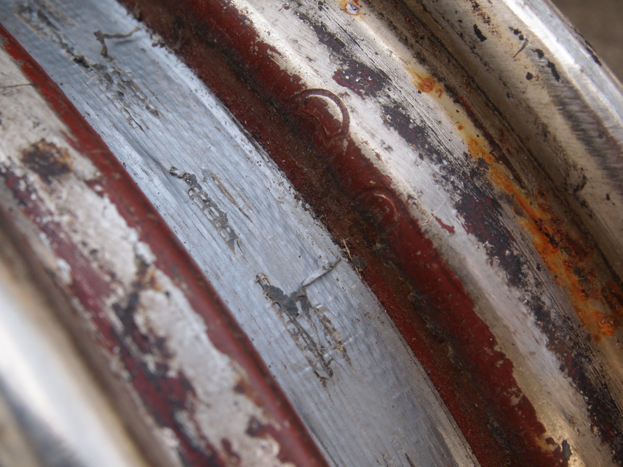 16インチ　ステップハブホイール