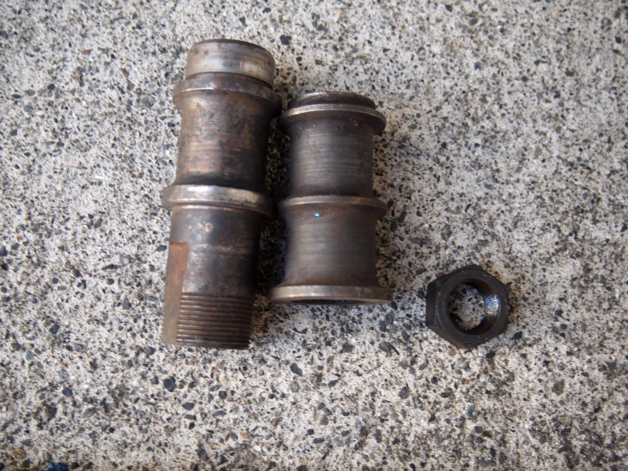 48-57リアリアアクスル