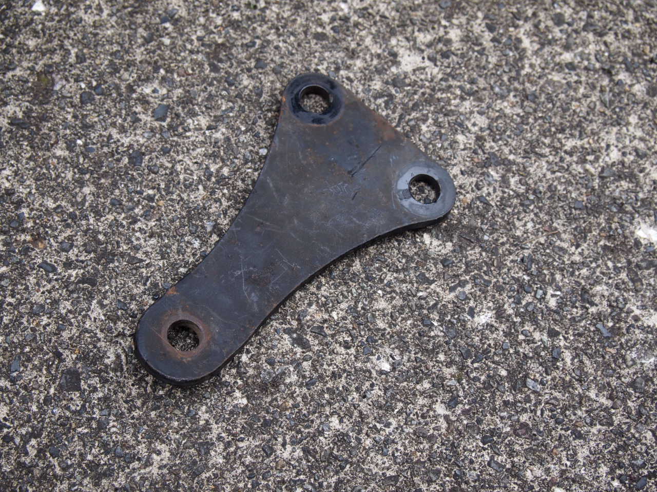 バディシートTバーブラケット