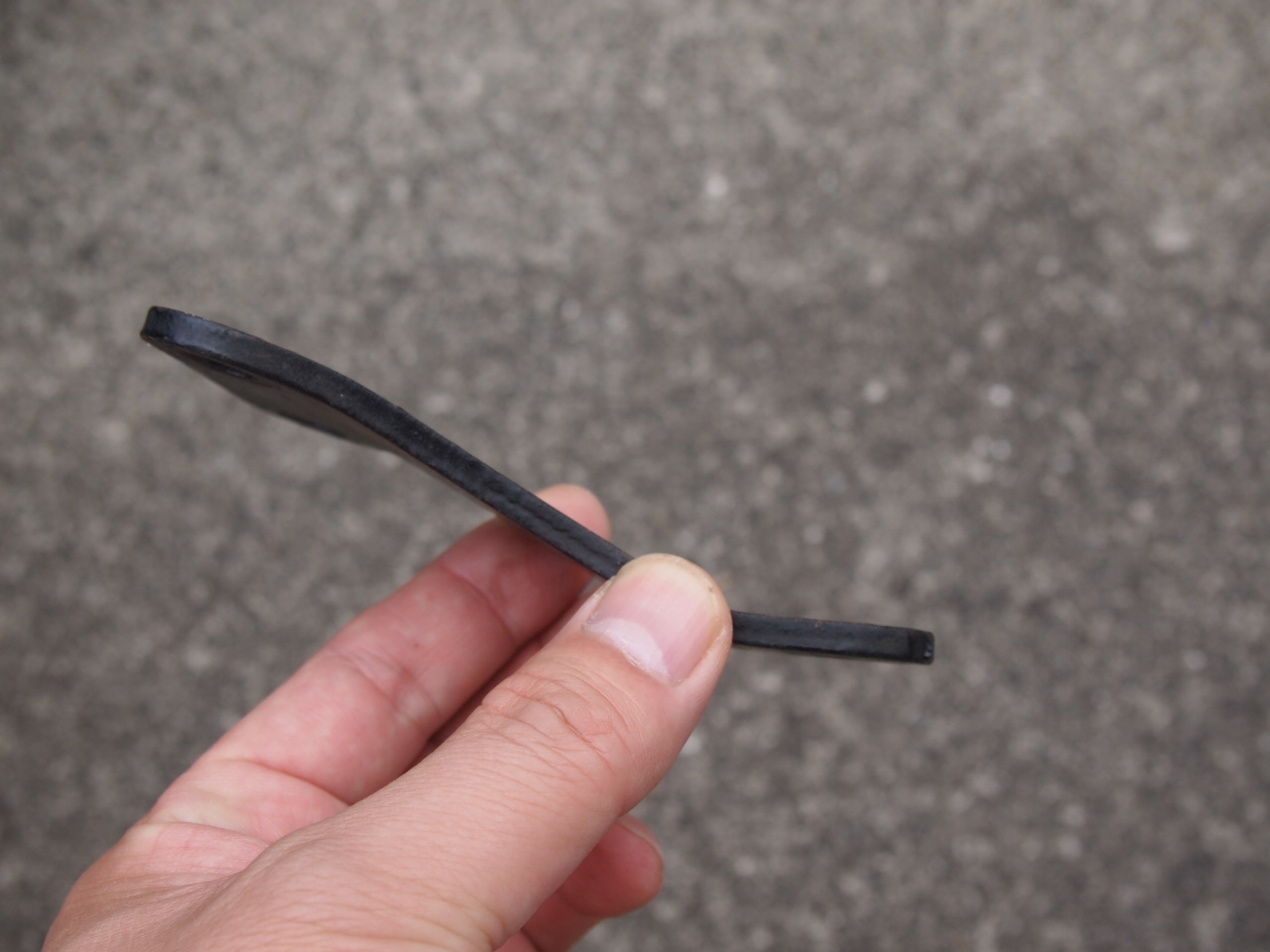 バディシートTバーブラケット