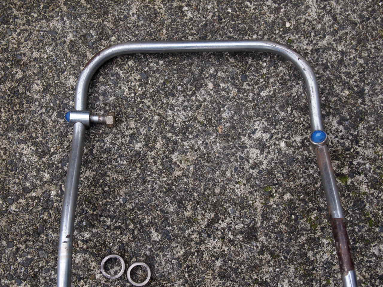 アトラス　フロントバンパー