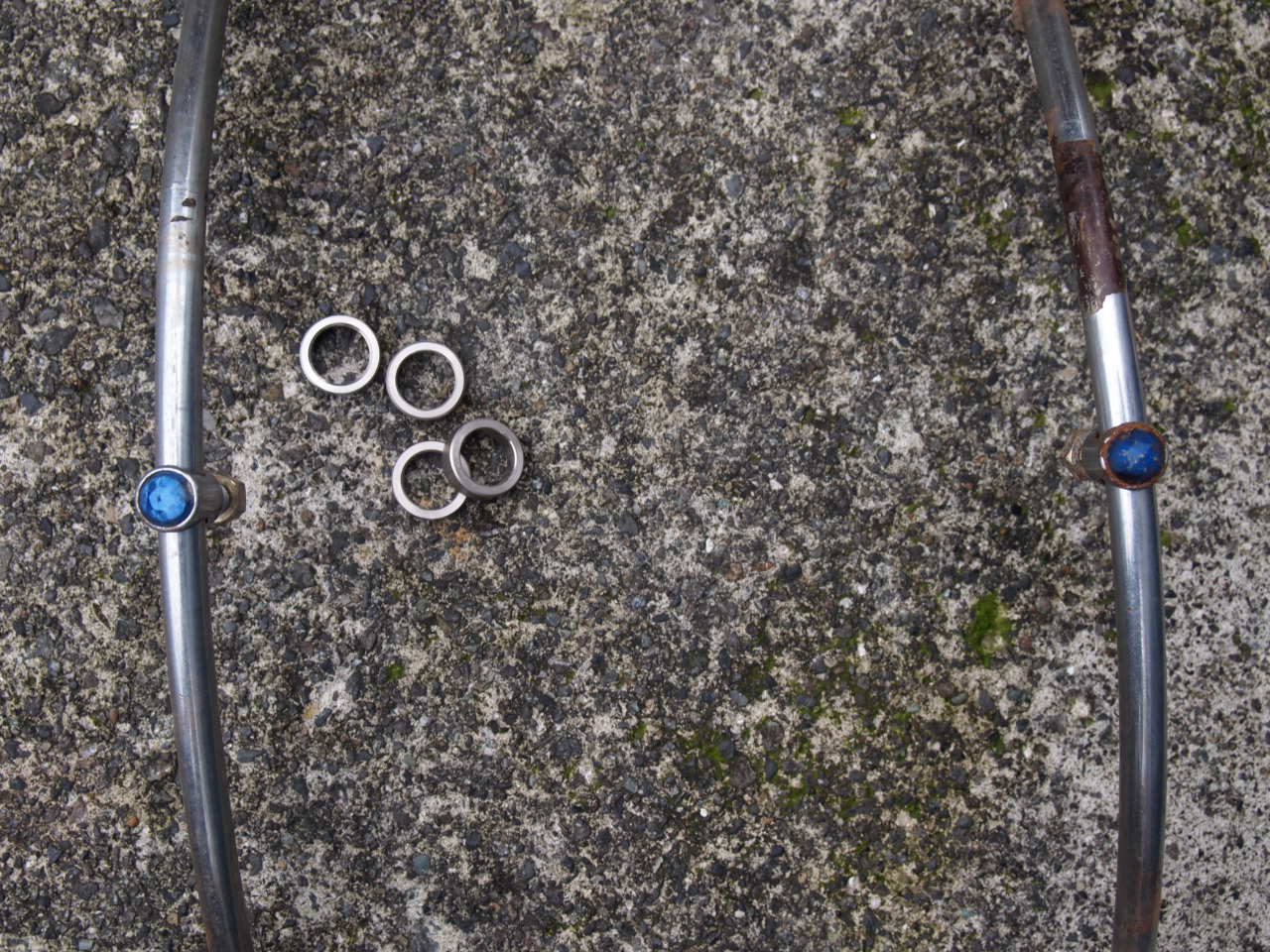 アトラス　フロントバンパー