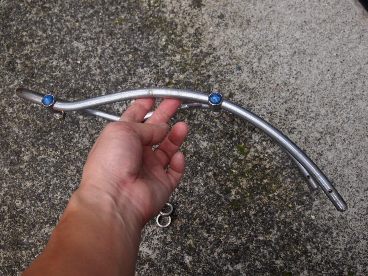 アトラス　フロントバンパー