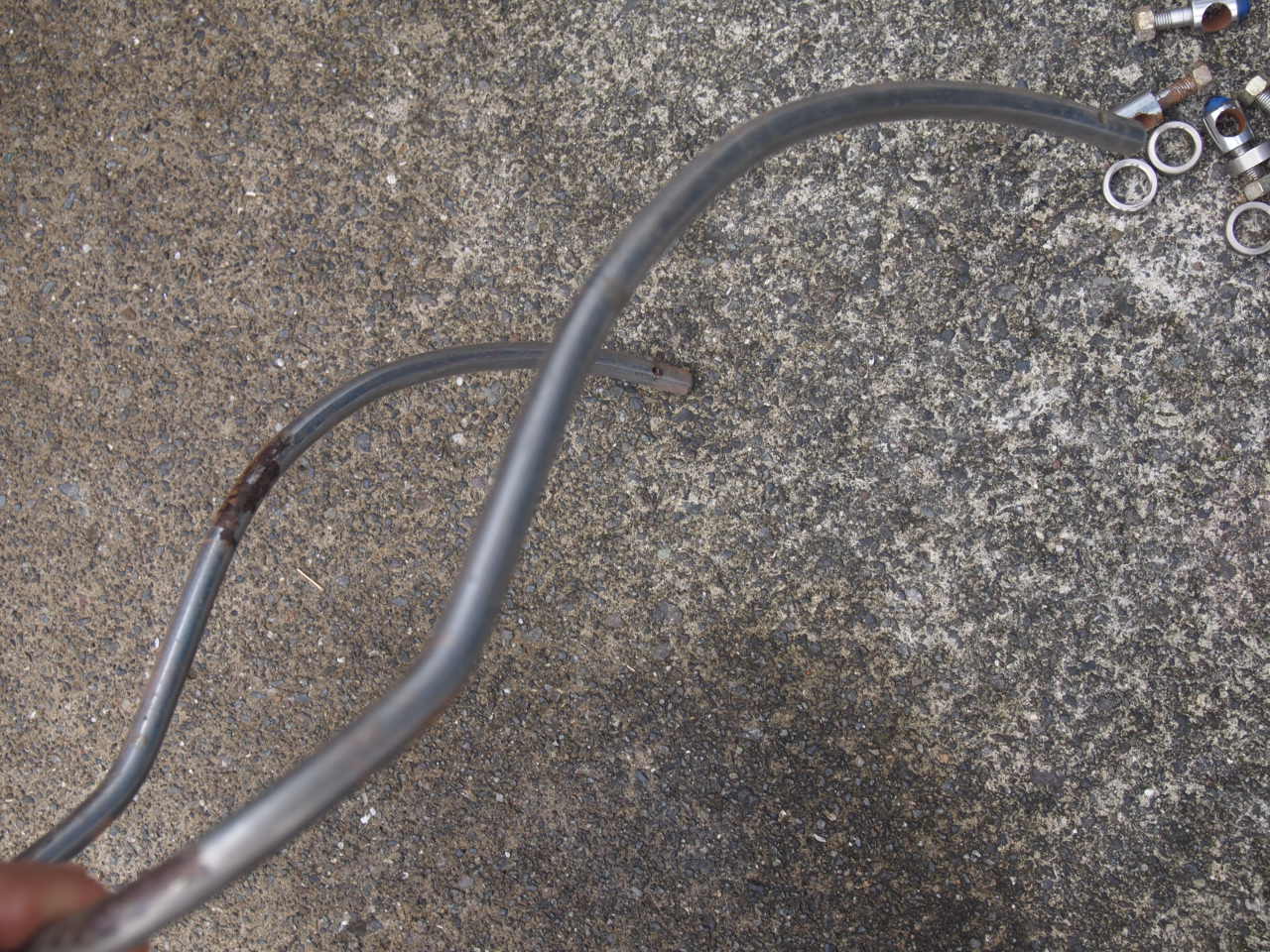 アトラス　フロントバンパー