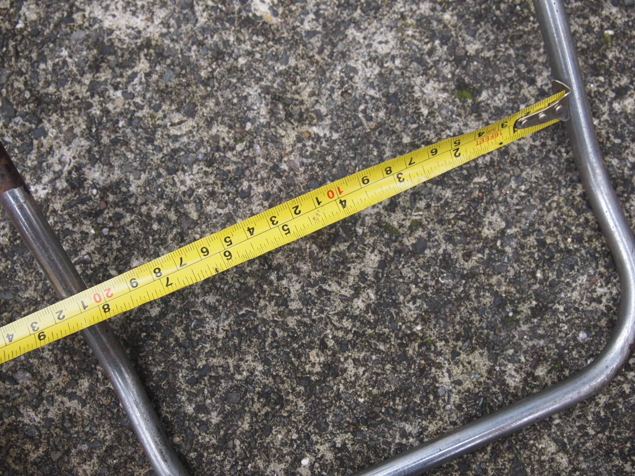 アトラス　フロントバンパー