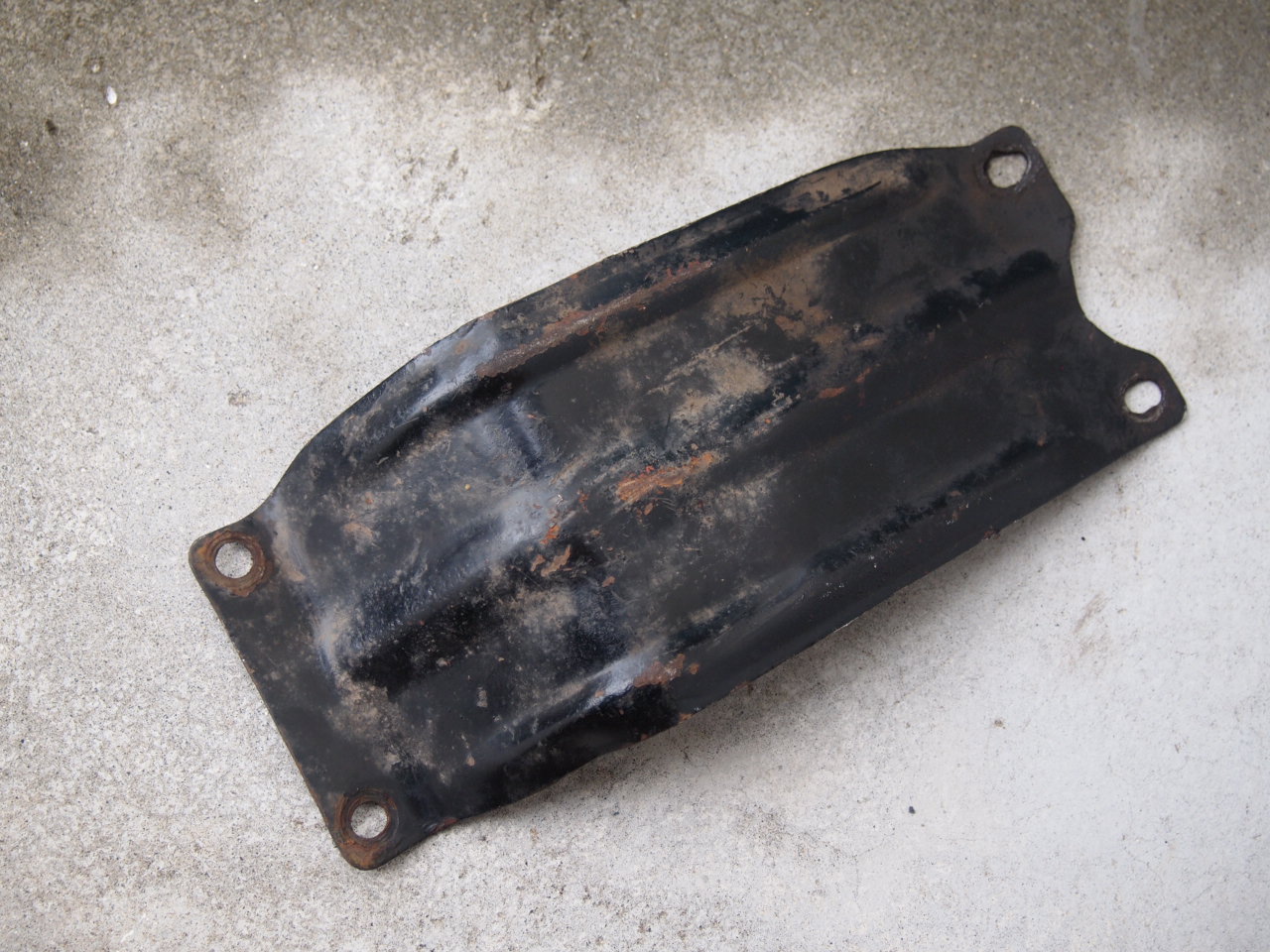 スキッドプレート