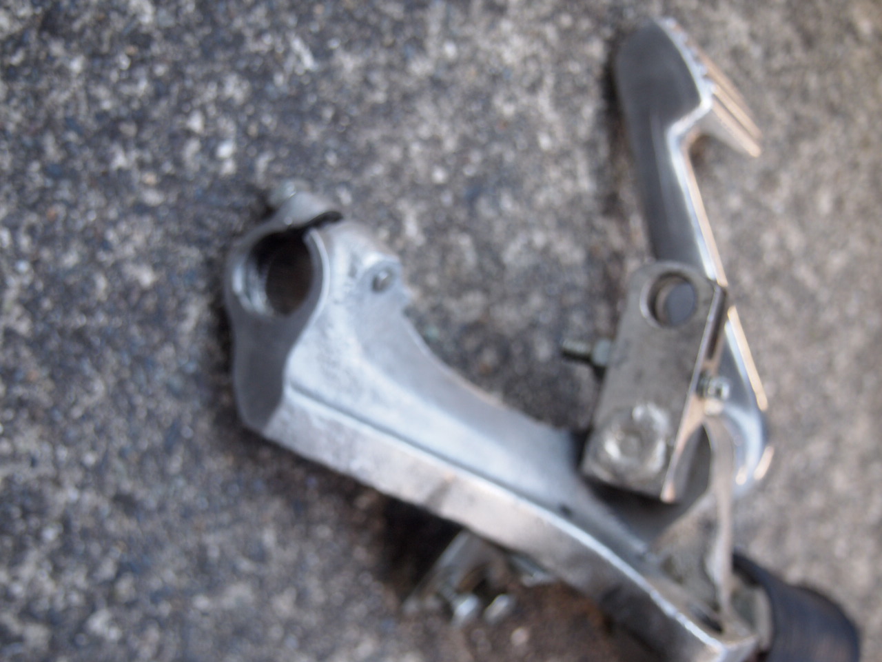 75,76ブレーキペダル（アイアン）