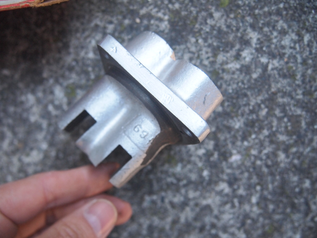 73-84リアタペットブロック