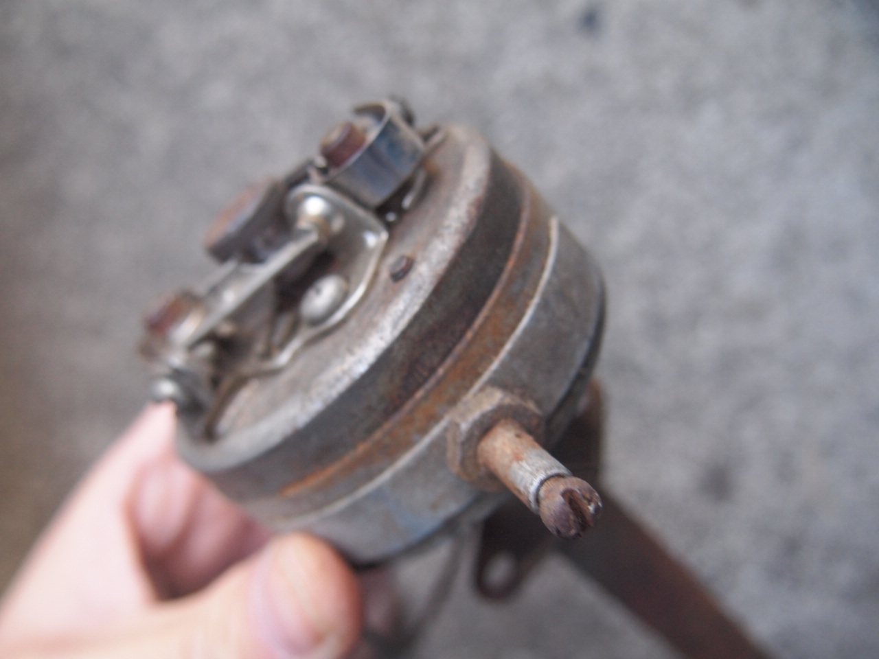 61-64デュアルポイントデスビ