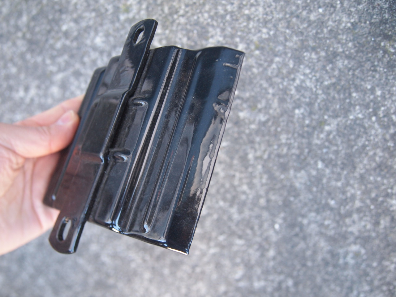 ポリスバッテリーカバー