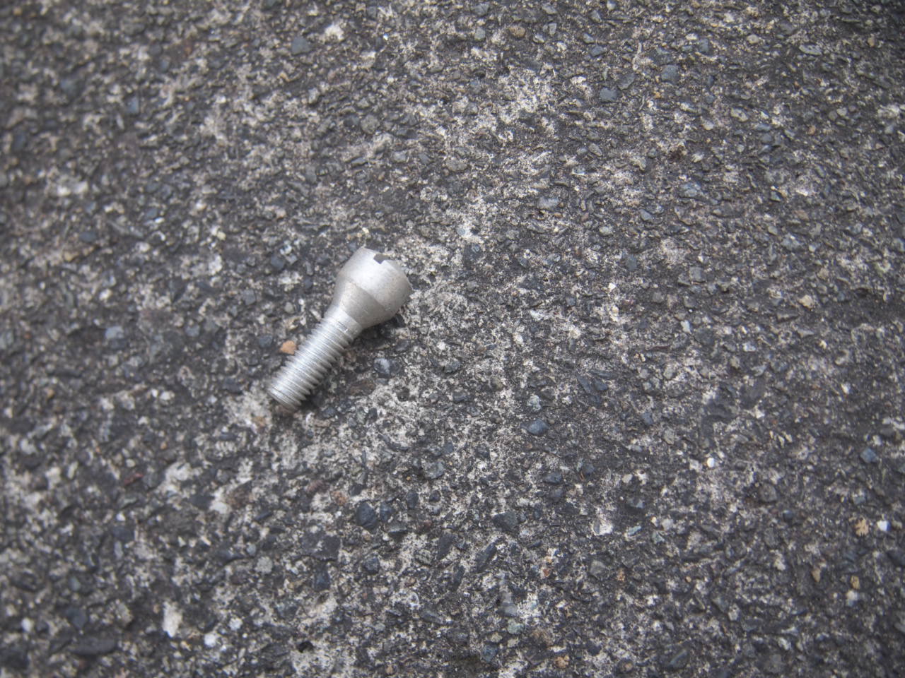 56-ベントスクリュー