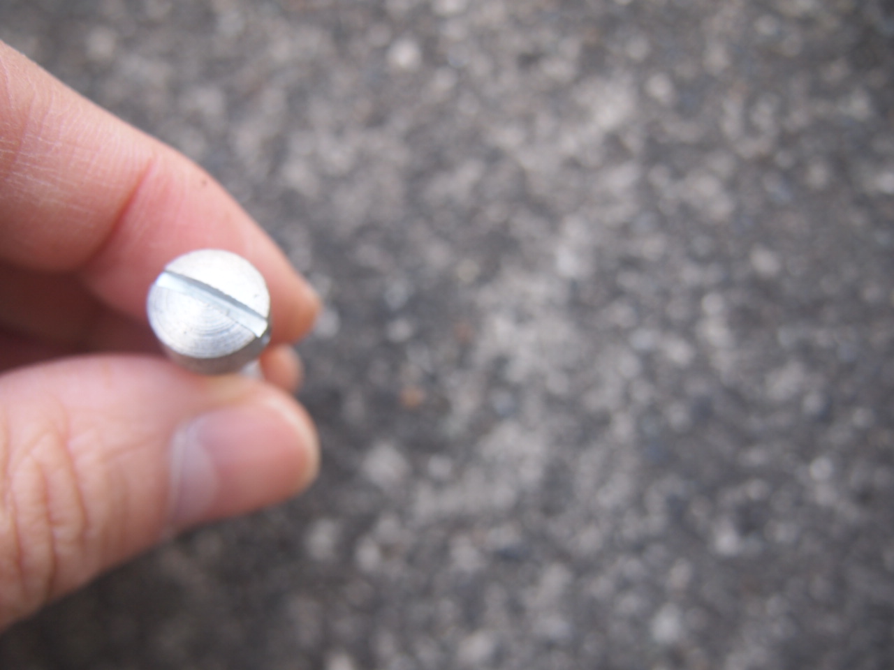 56-ベントスクリュー