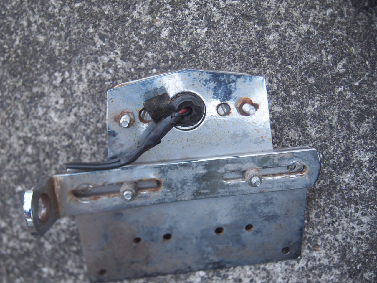 サイドマウントテール