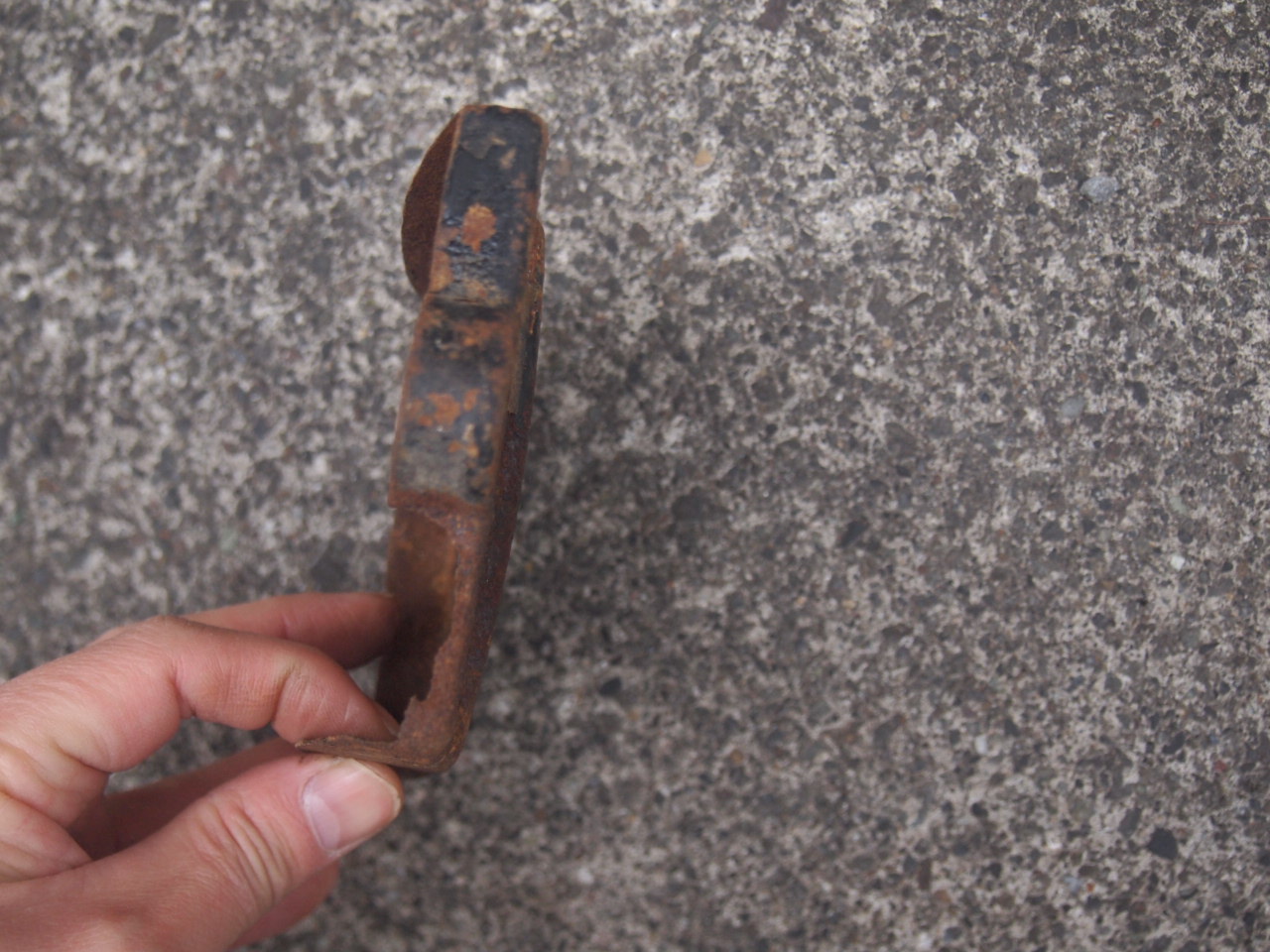 バッテリーカバー