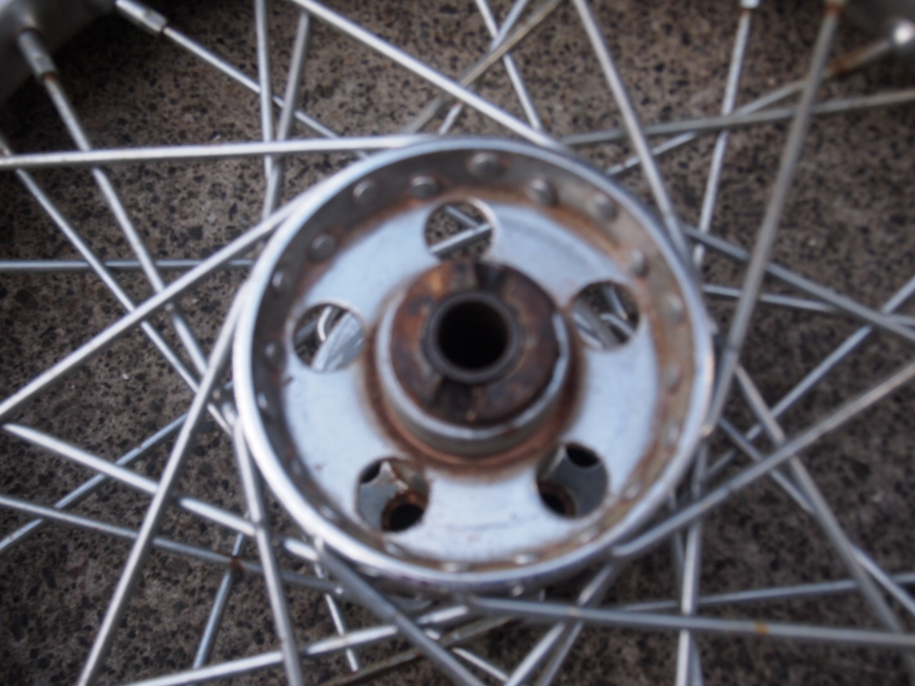 ミッドスターホイール　１６インチ