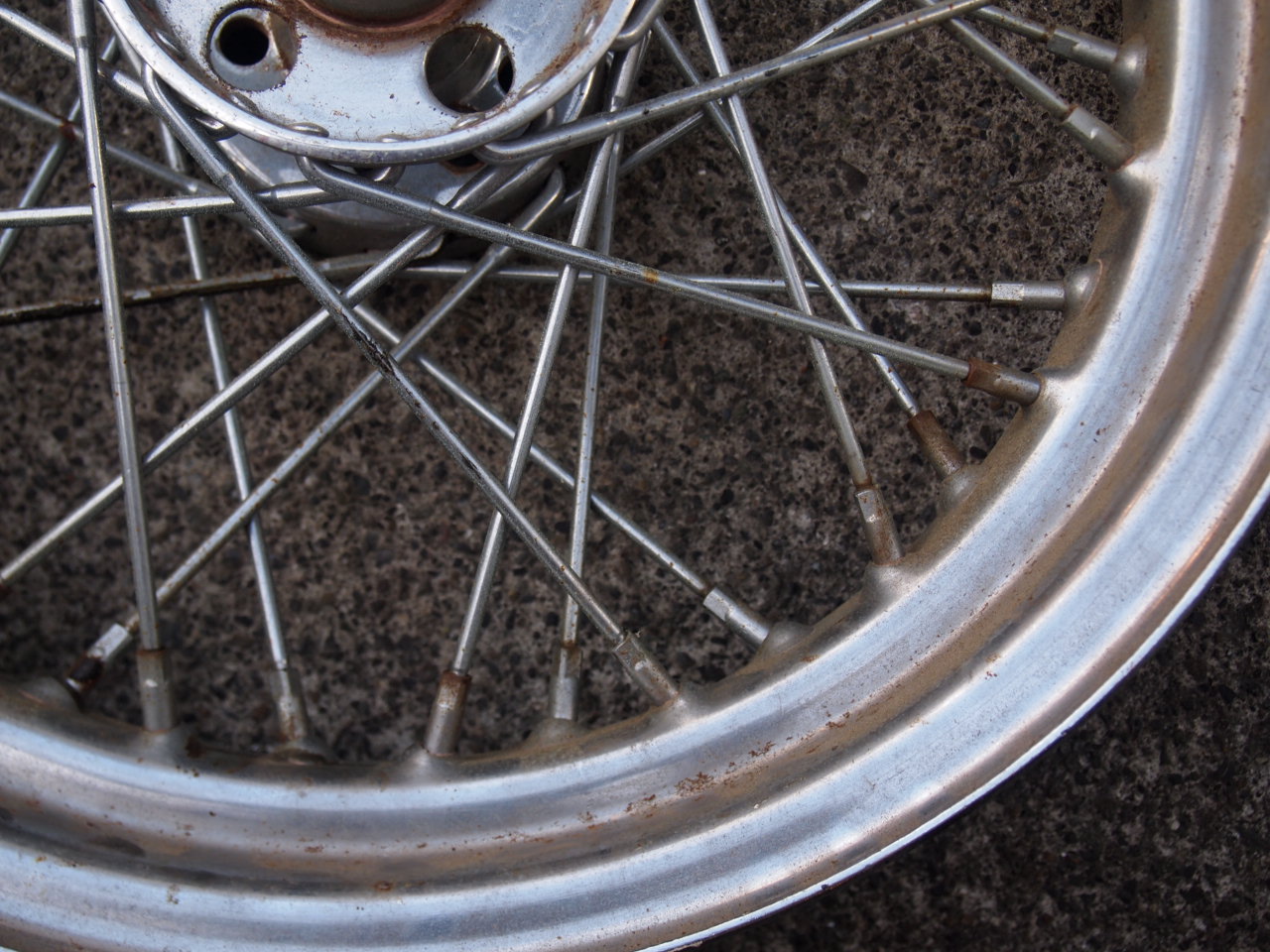 ミッドスターホイール　１６インチ