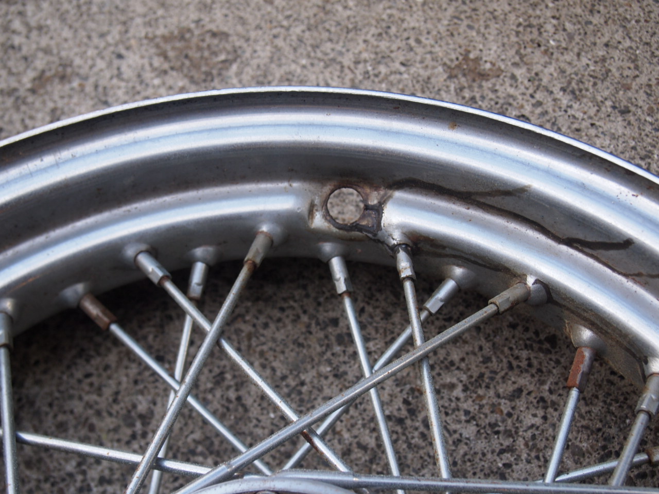 ミッドスターホイール　１６インチ