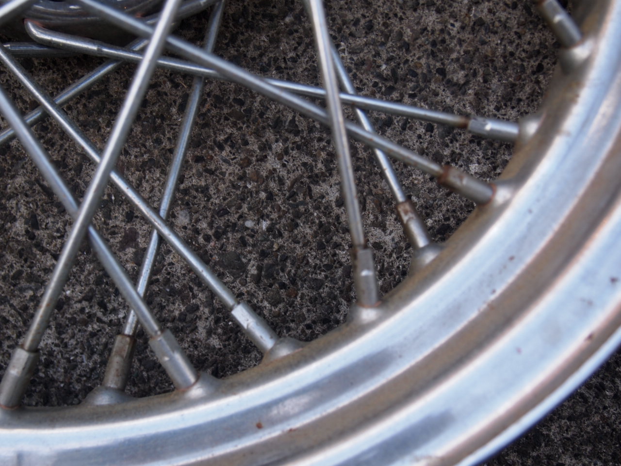 ミッドスターホイール　１６インチ