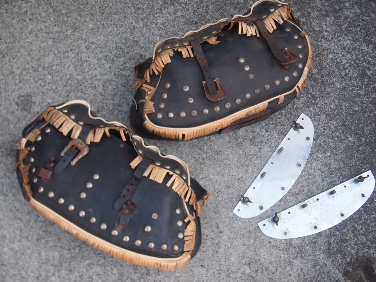 フリンジサドルバッグ