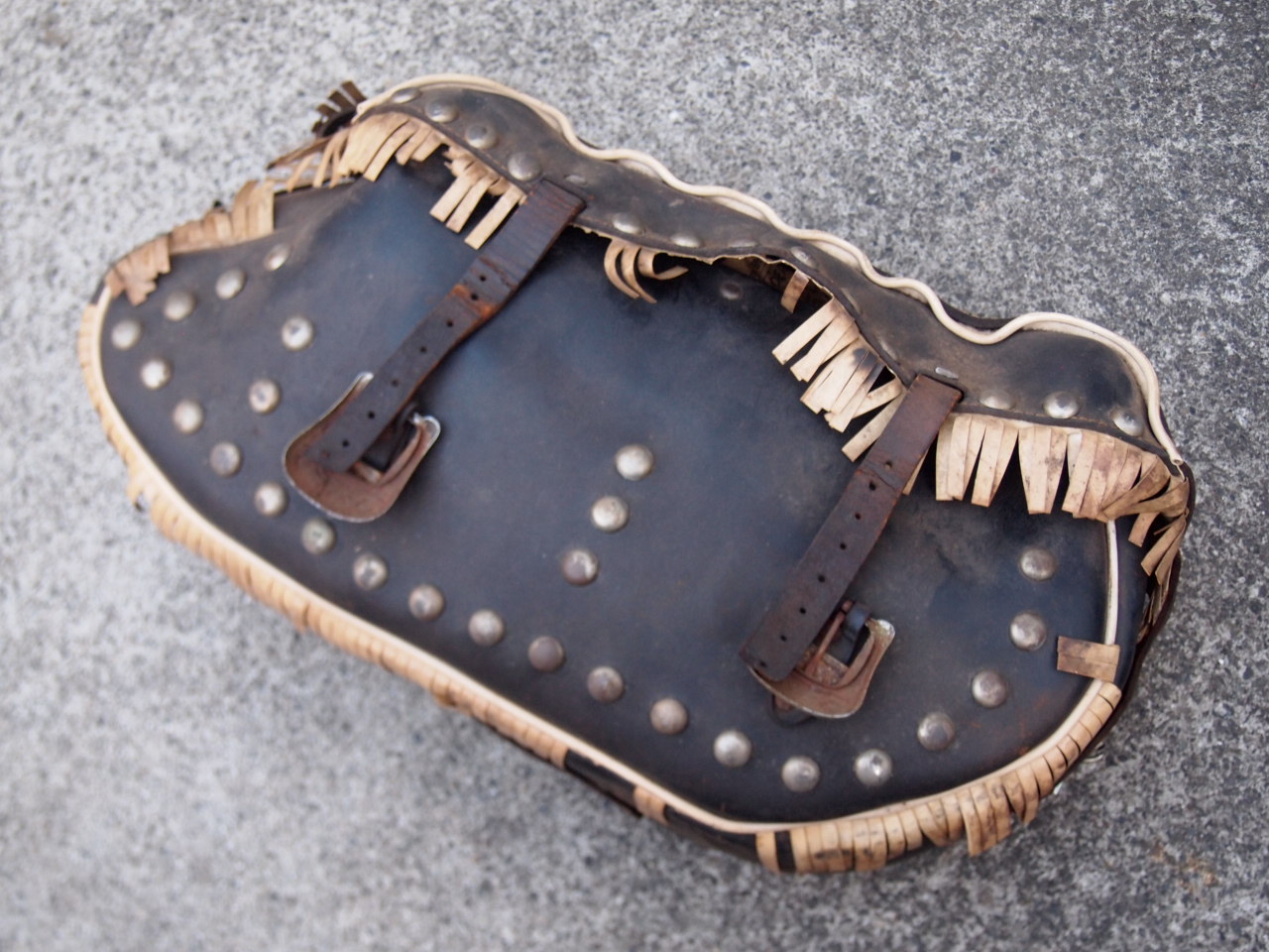 フリンジサドルバッグ