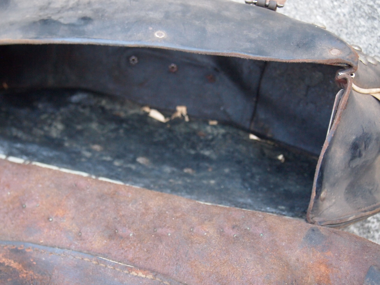 フリンジサドルバッグ