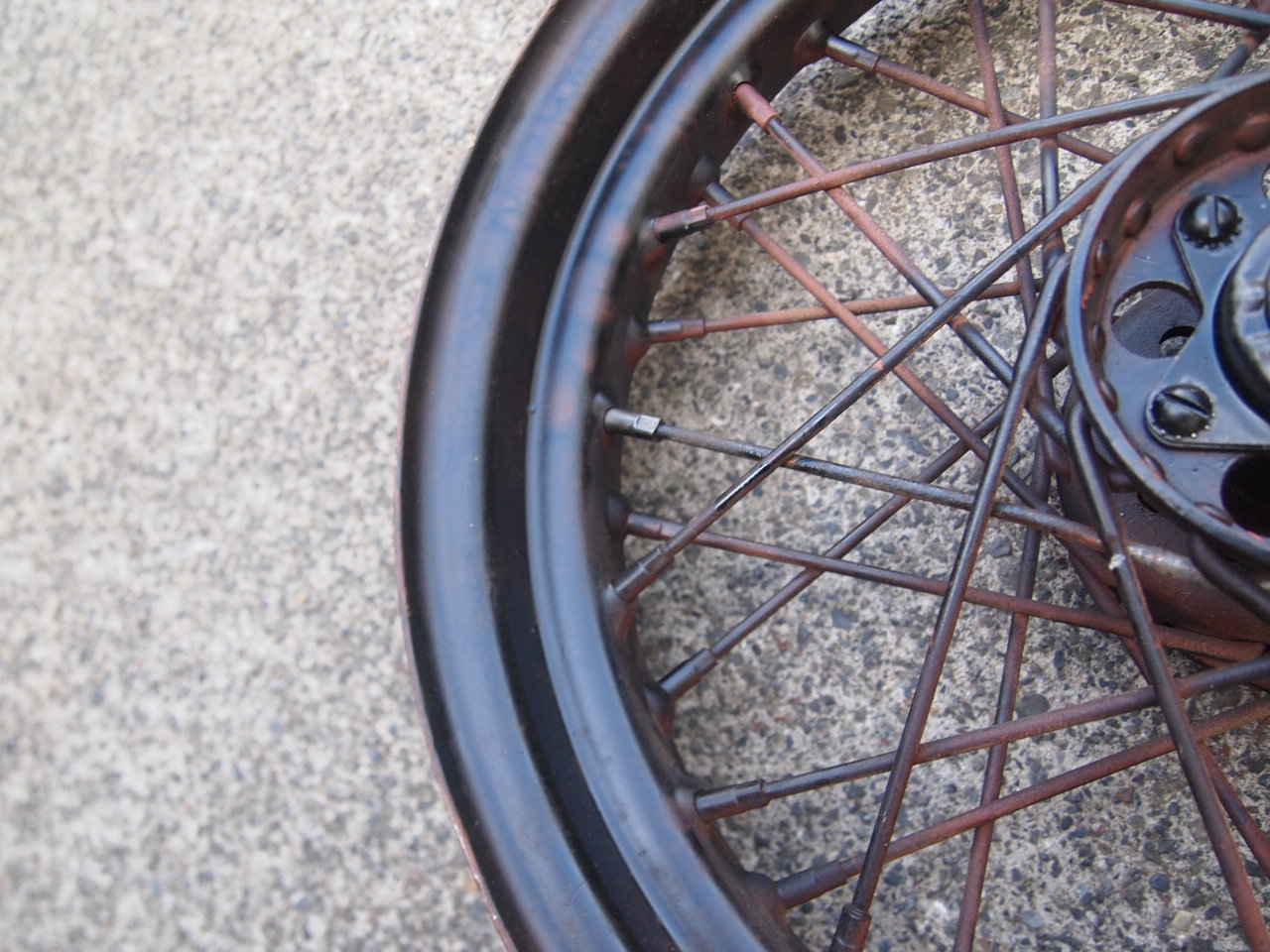 16インチスターハブホイール