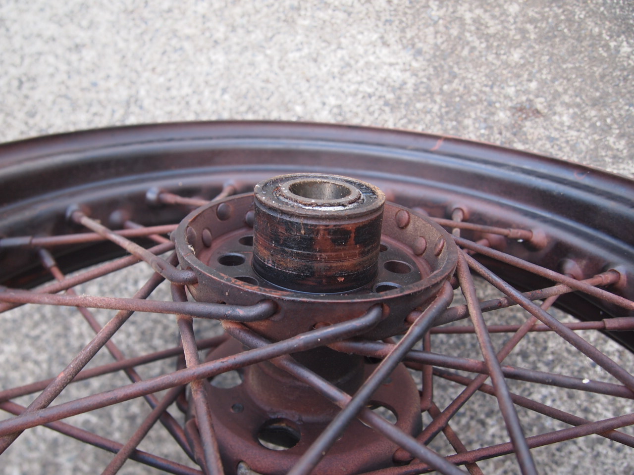 16インチスターハブホイール