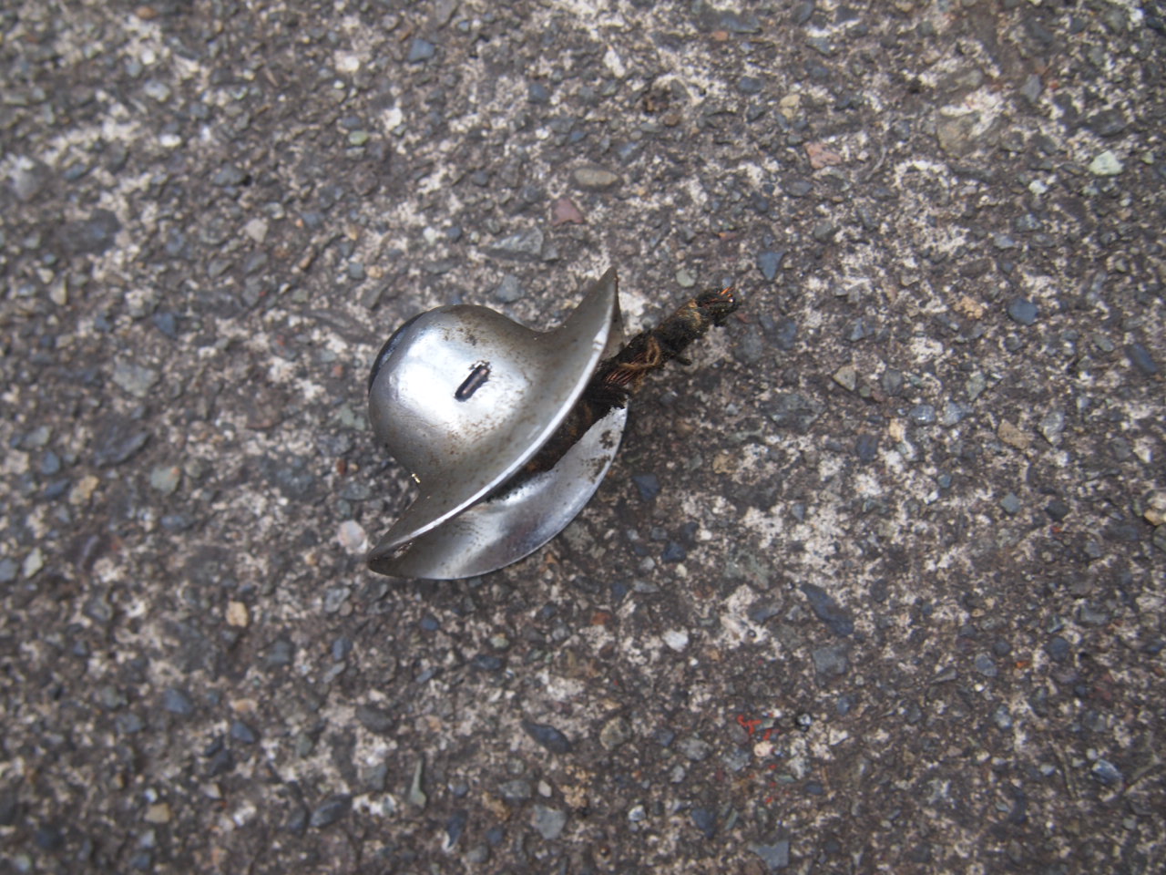 ホーンスイッチ