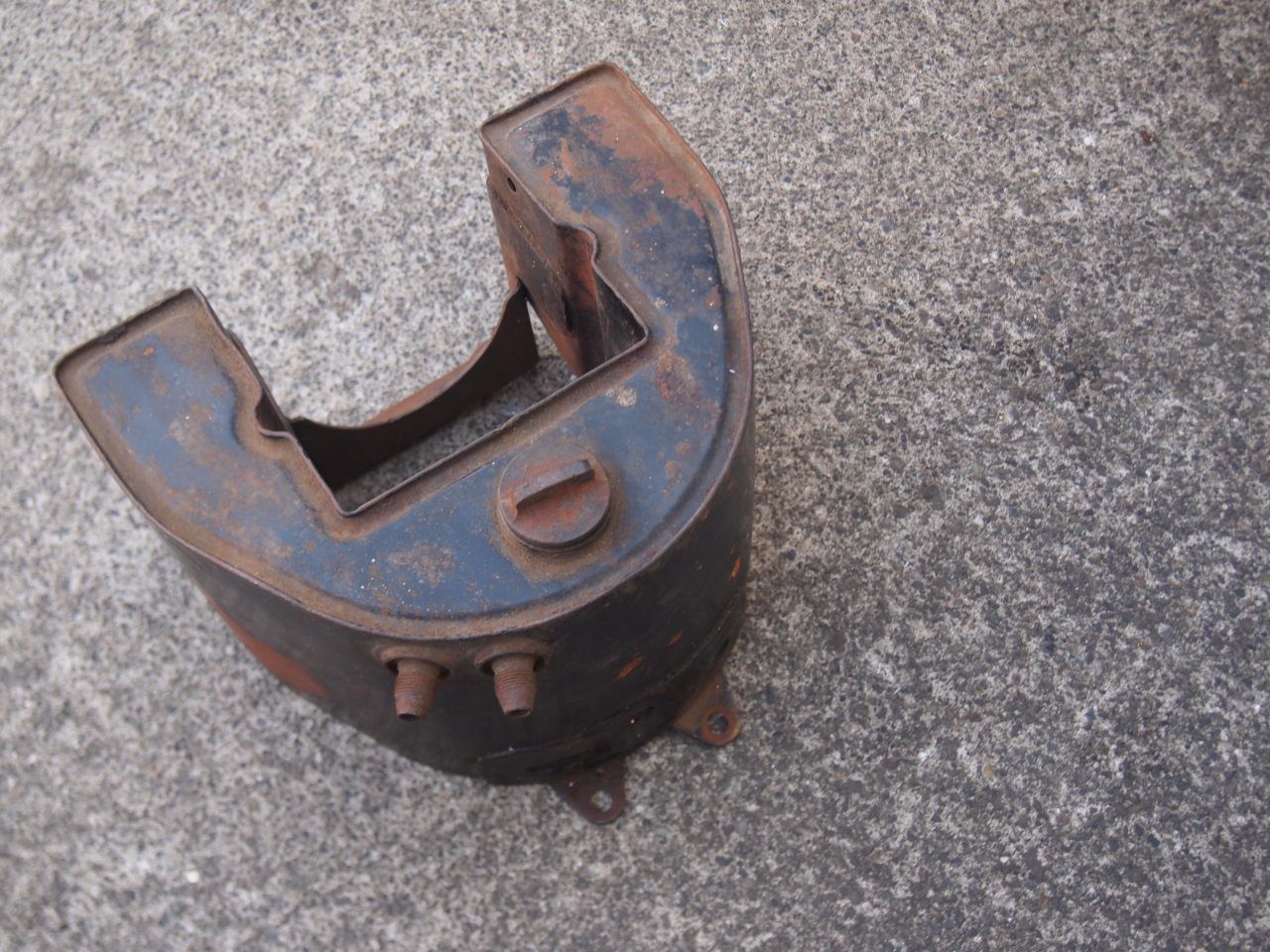 40-57オイルタンク