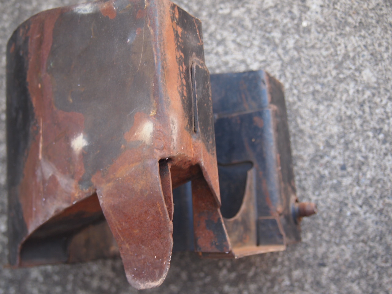 40-57オイルタンク