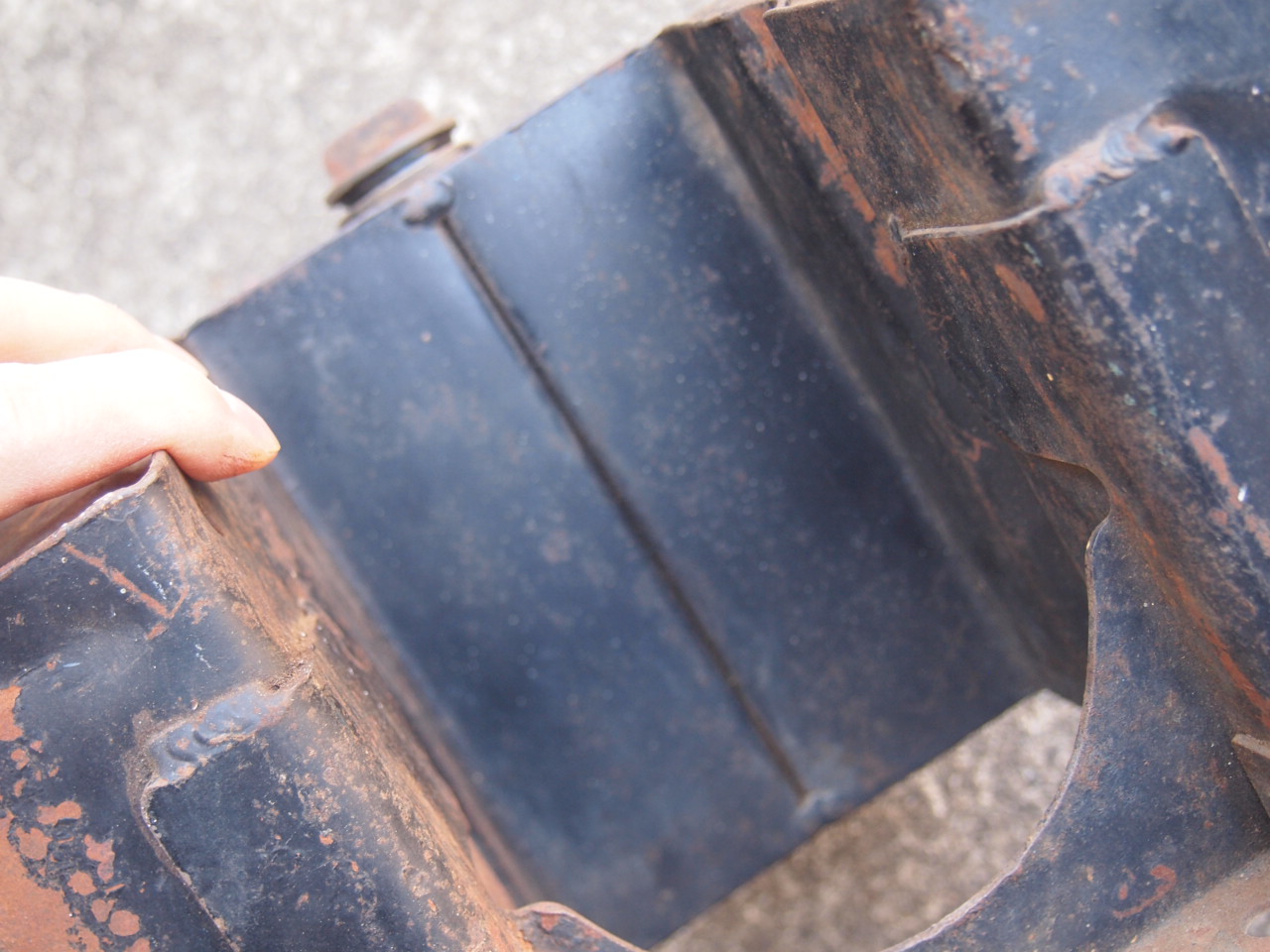 40-57オイルタンク