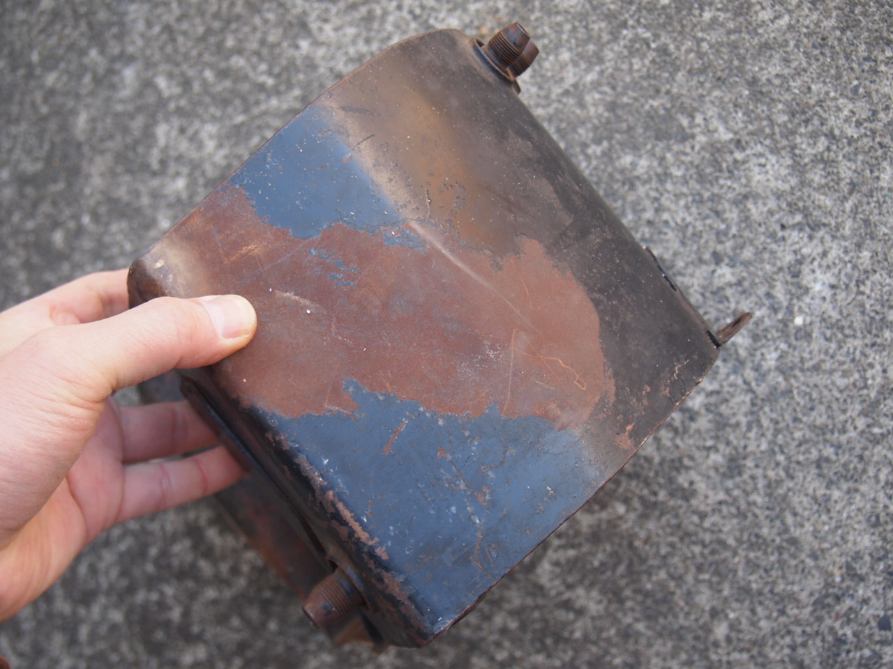 40-57オイルタンク