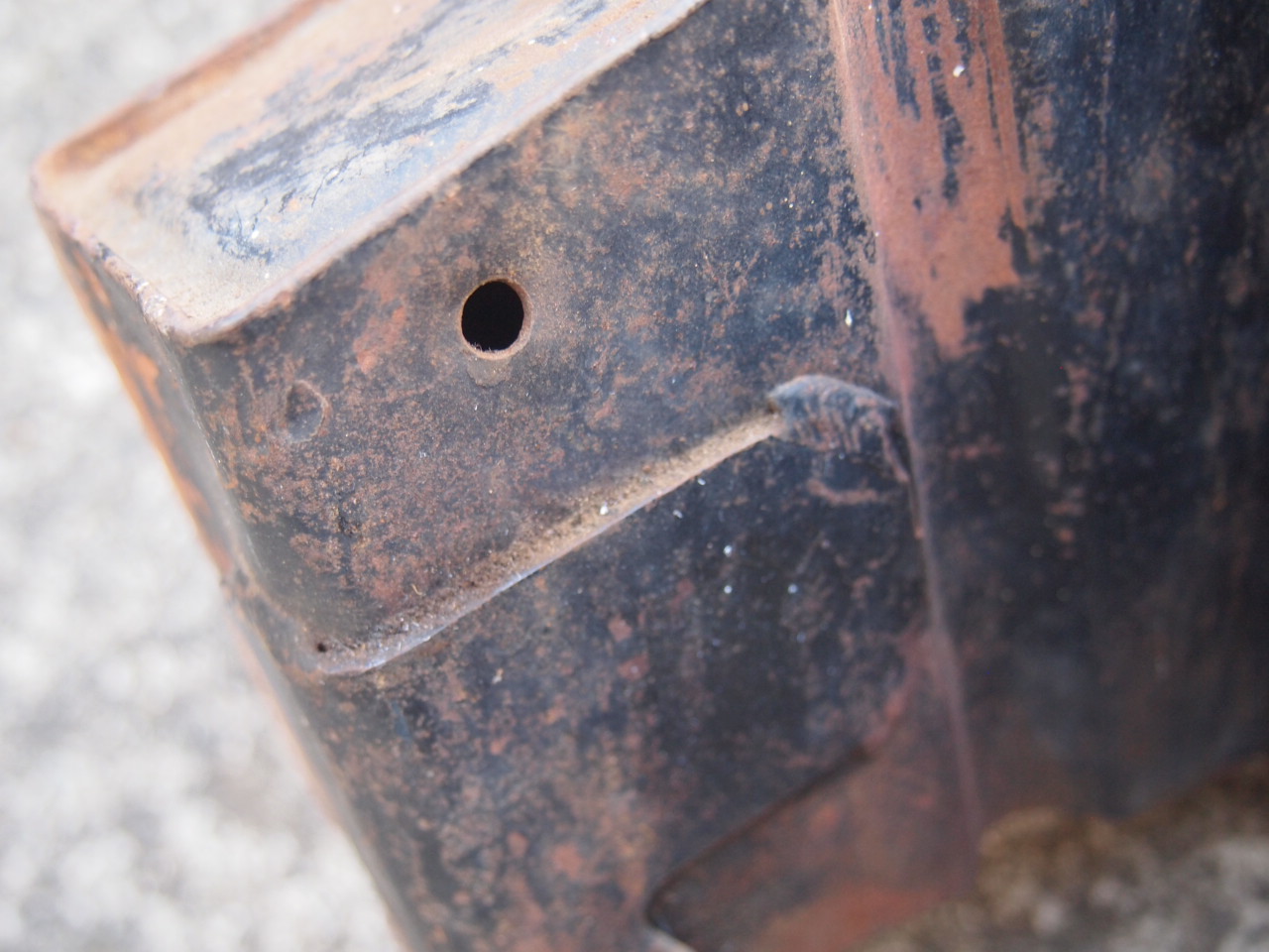 40-57オイルタンク