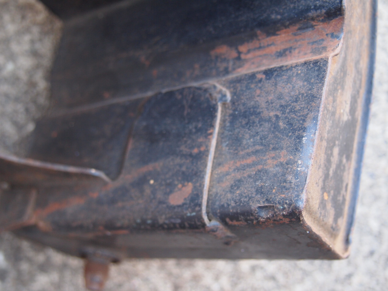 40-57オイルタンク