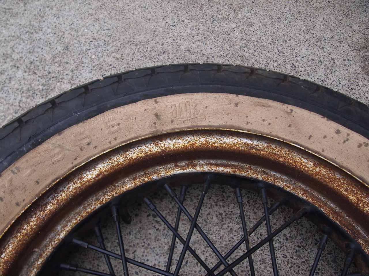 16インチスターハブホイール