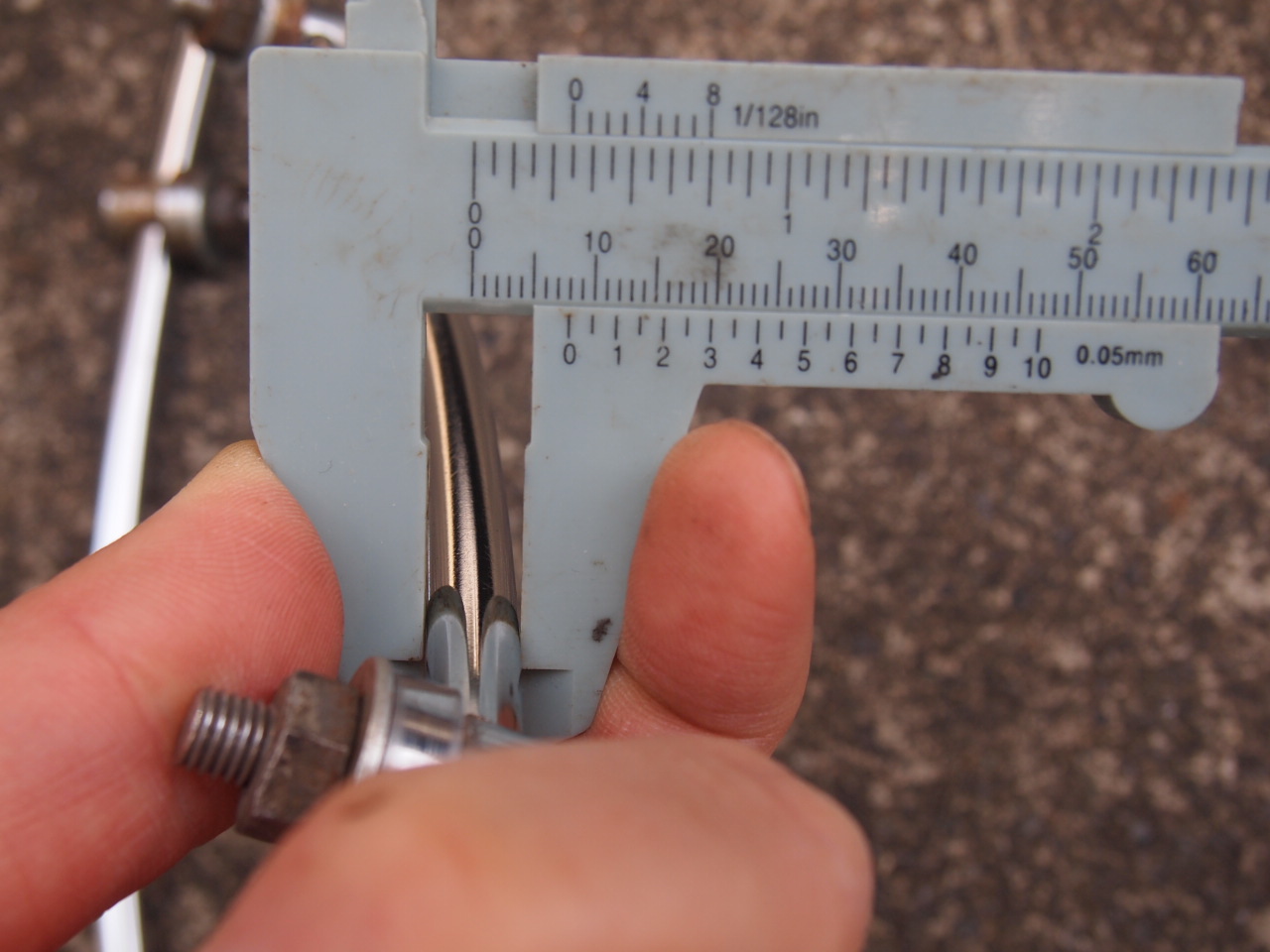 フェンダーレール