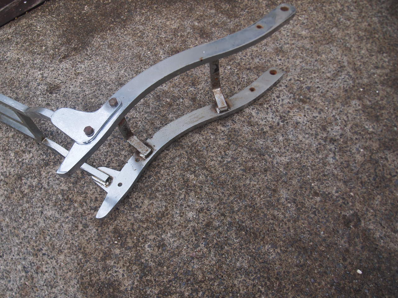 スミスブラザース　フェンダーストラット