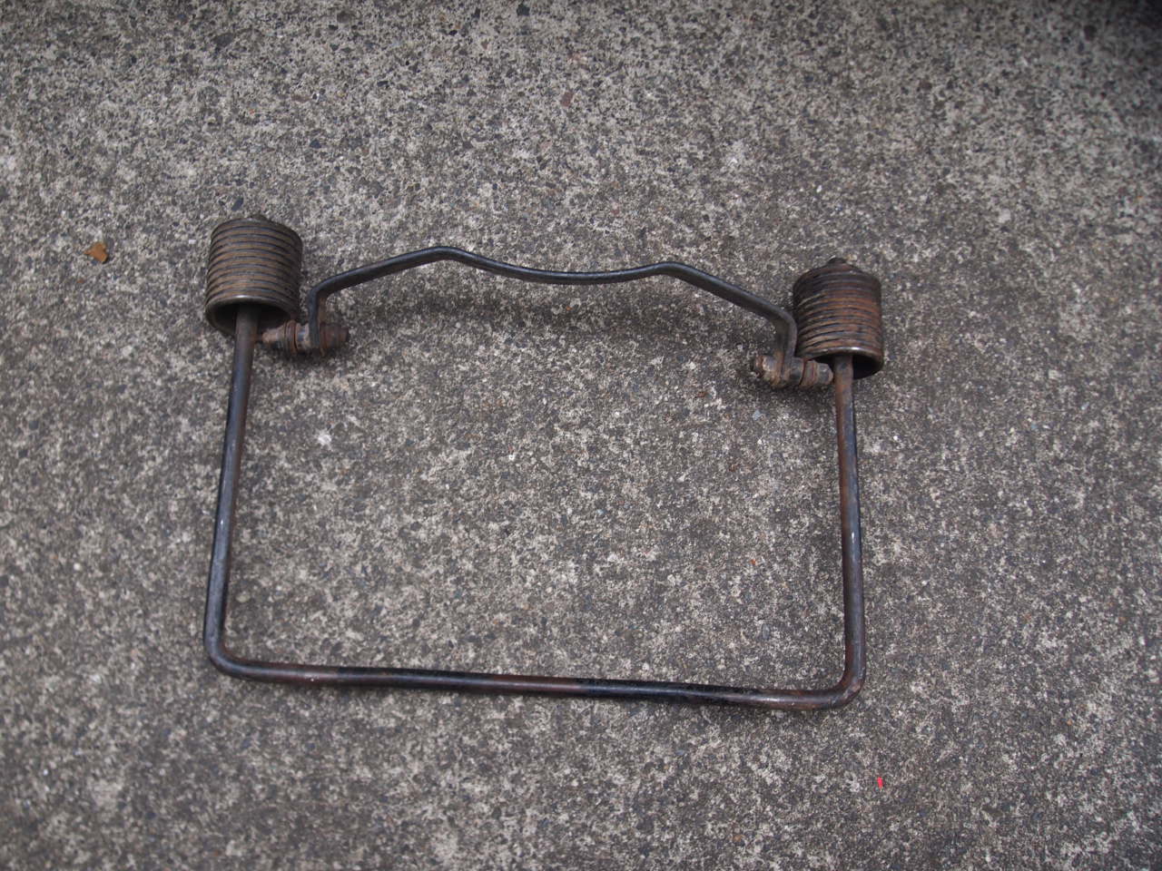 ヘルパースプリング