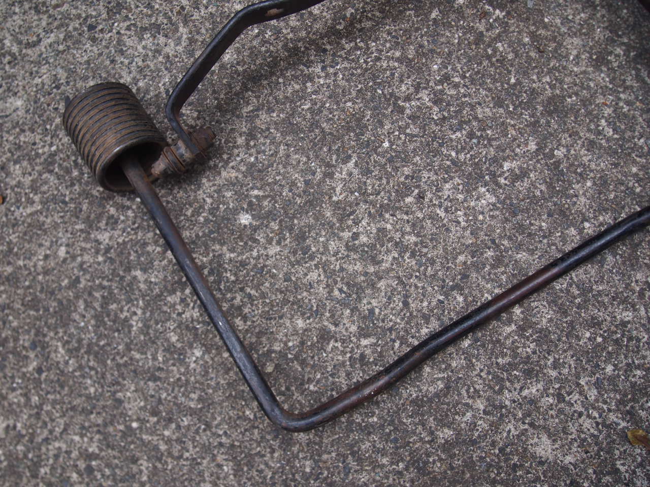 ヘルパースプリング