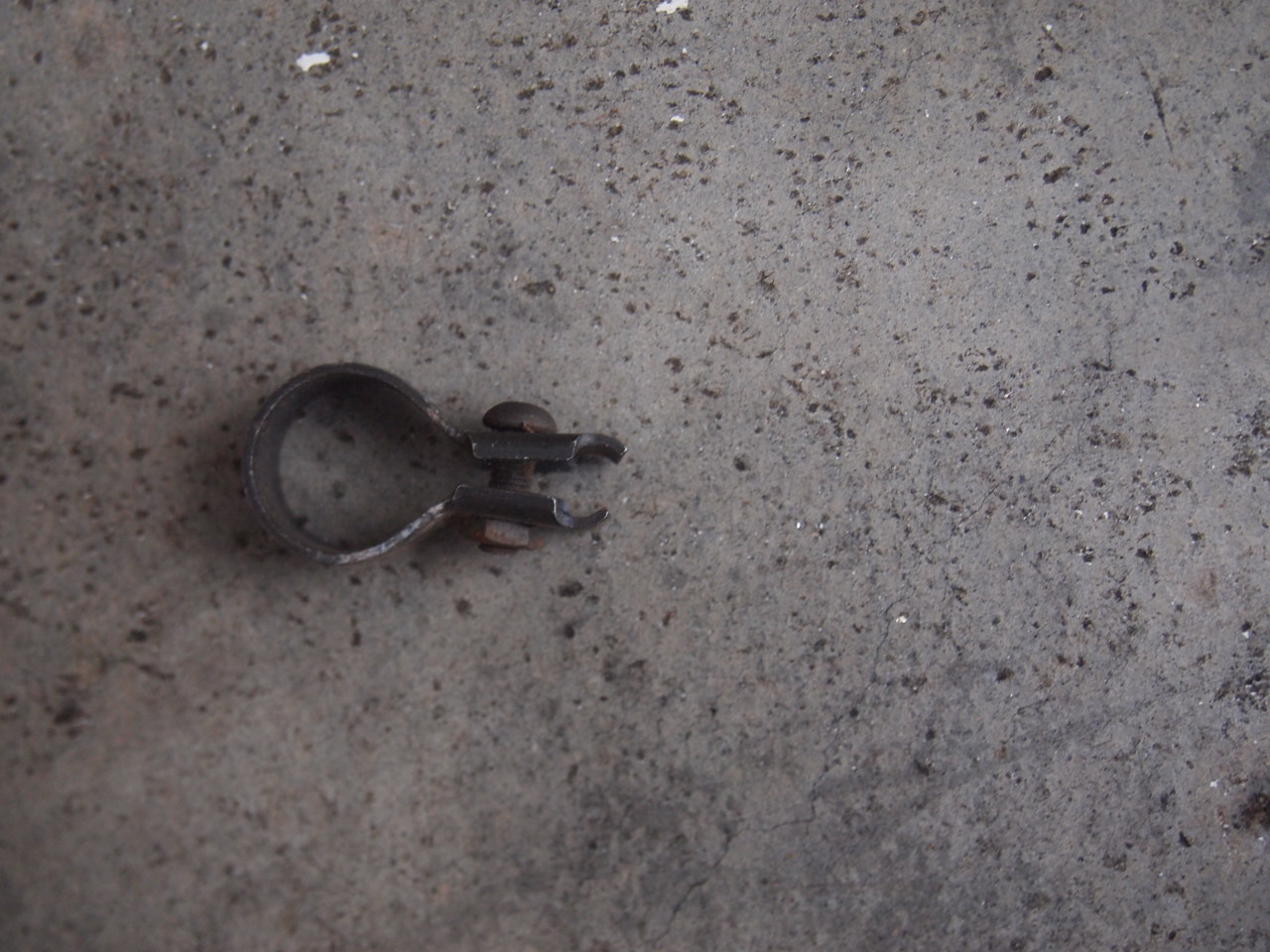 ブレーキレバークランプ