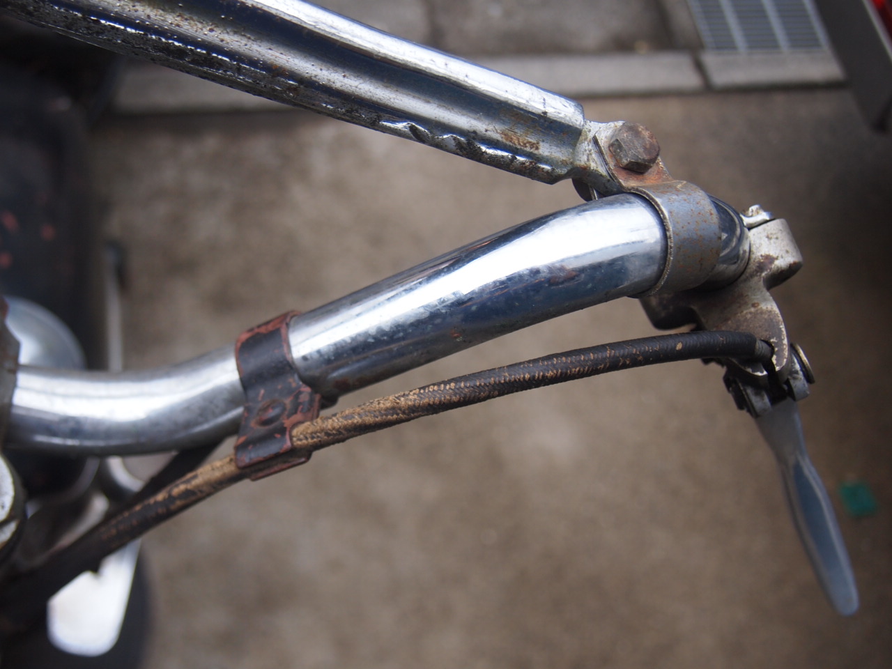 ブレーキレバークランプ