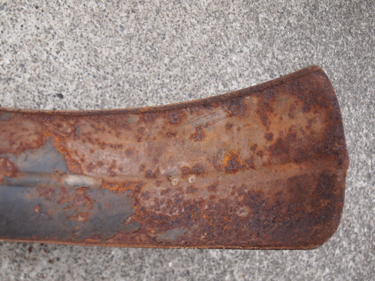 モール付きスペアタイヤカバー