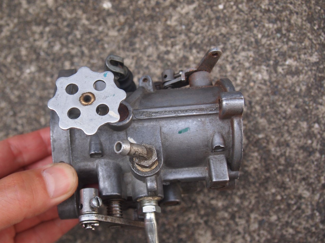 ティロットソンキャブ