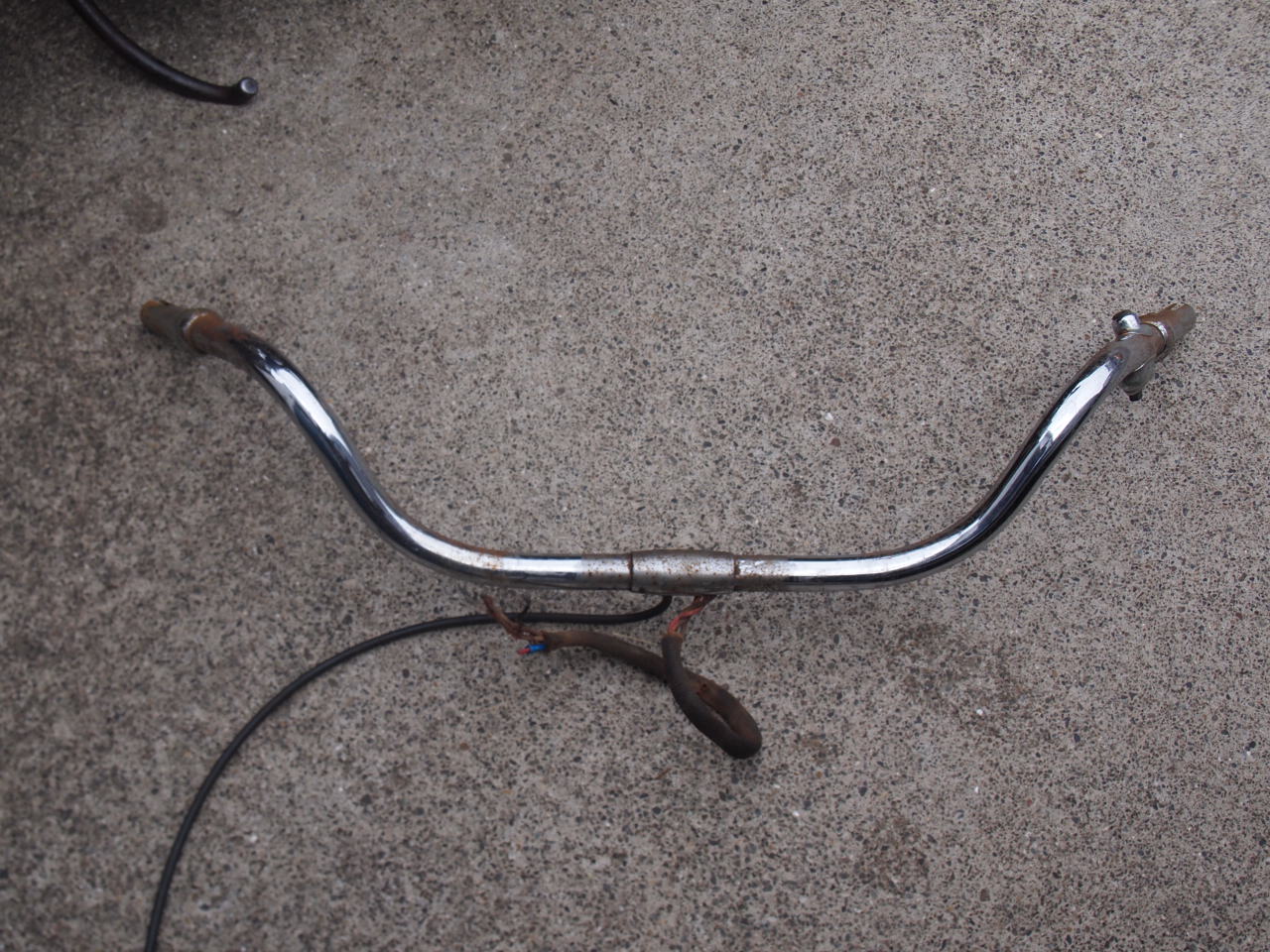 バックホーンバー