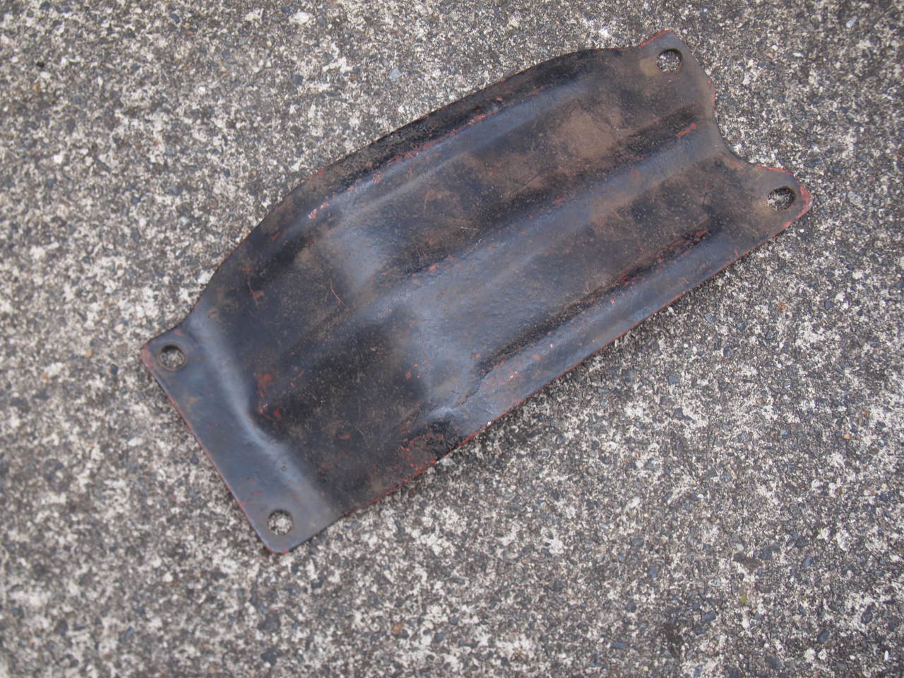 スキッドプレート